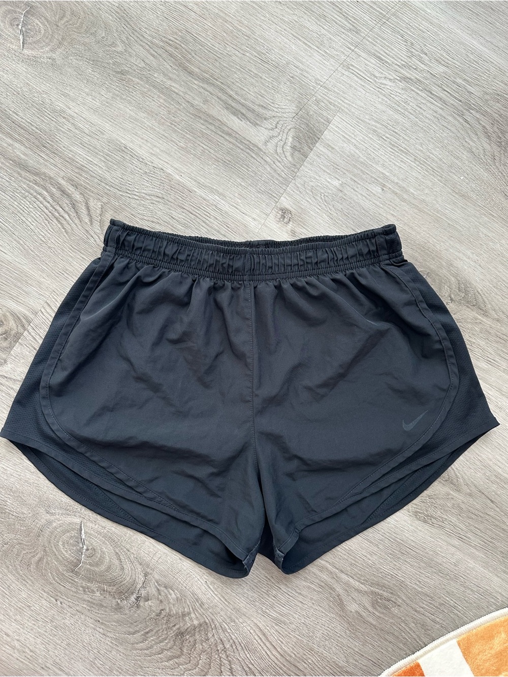 Nike Dri FIT Women's Black Athletic Workout Running Shorts size M